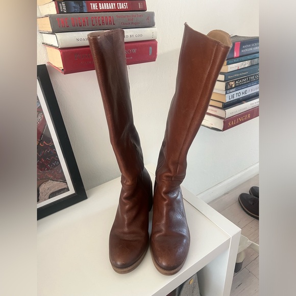Lucky brand riding boots. Size 8.5. Brown. EUC - Picture 5 of 5
